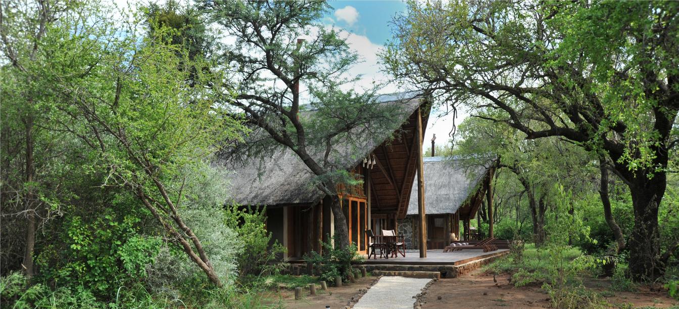 Black Rhino Game Lodge Exterior